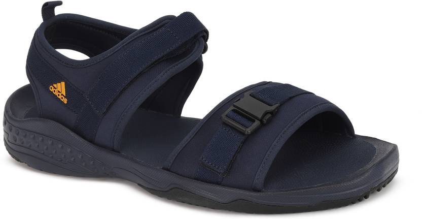 CRUZIO SANDALS