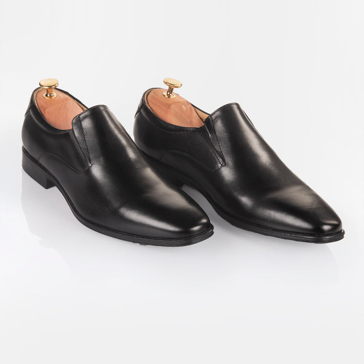SEINA - Slip On in Charcoal Black