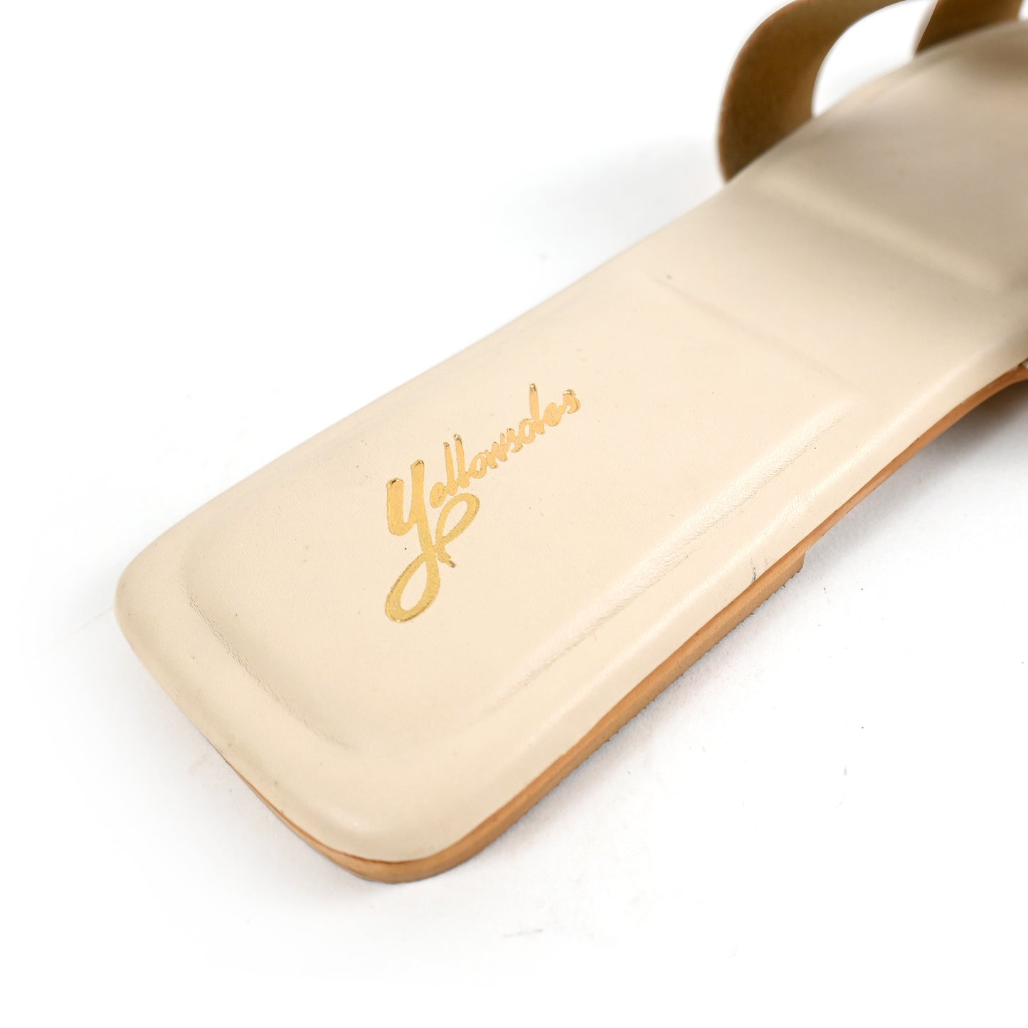 H Style Flats in Beige