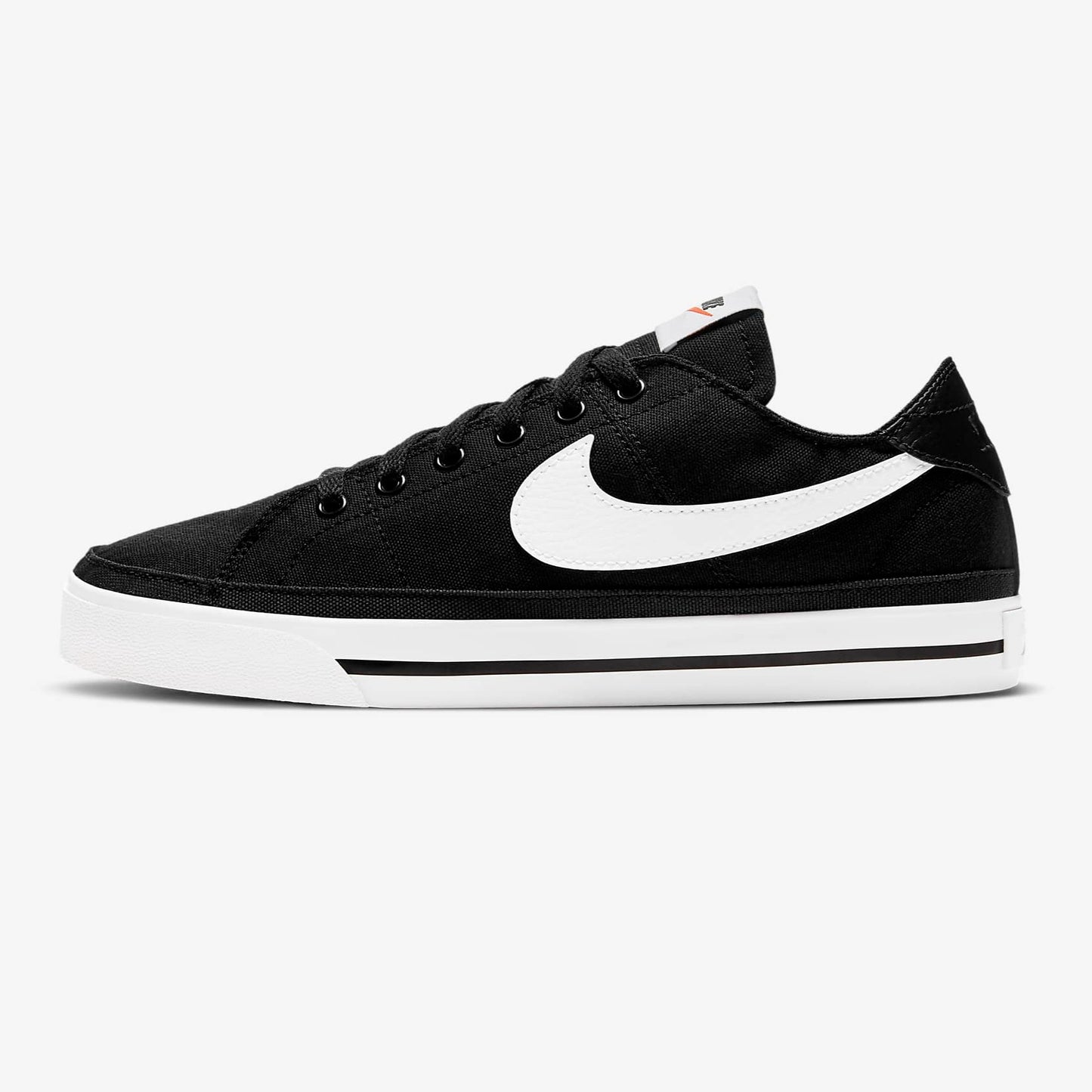 NikeCourt Legacy Canvas in Black
