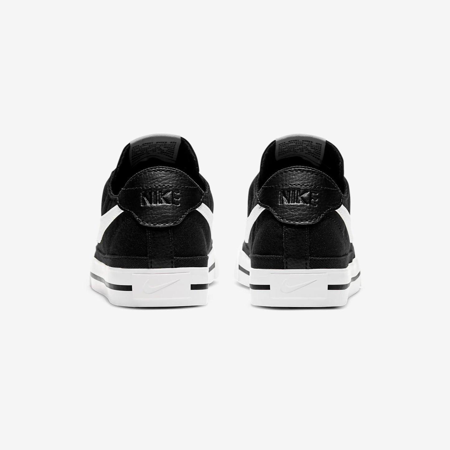 NikeCourt Legacy Canvas in Black