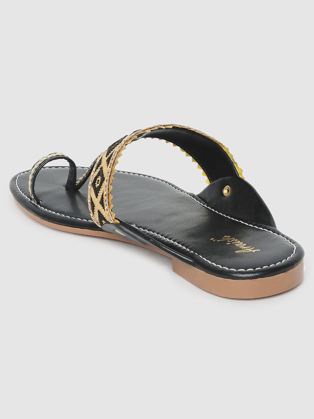 Black Embroidered Kolhapuris