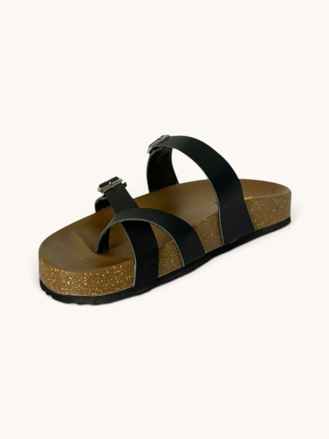 Women’s Toe Ring Sandals in Black