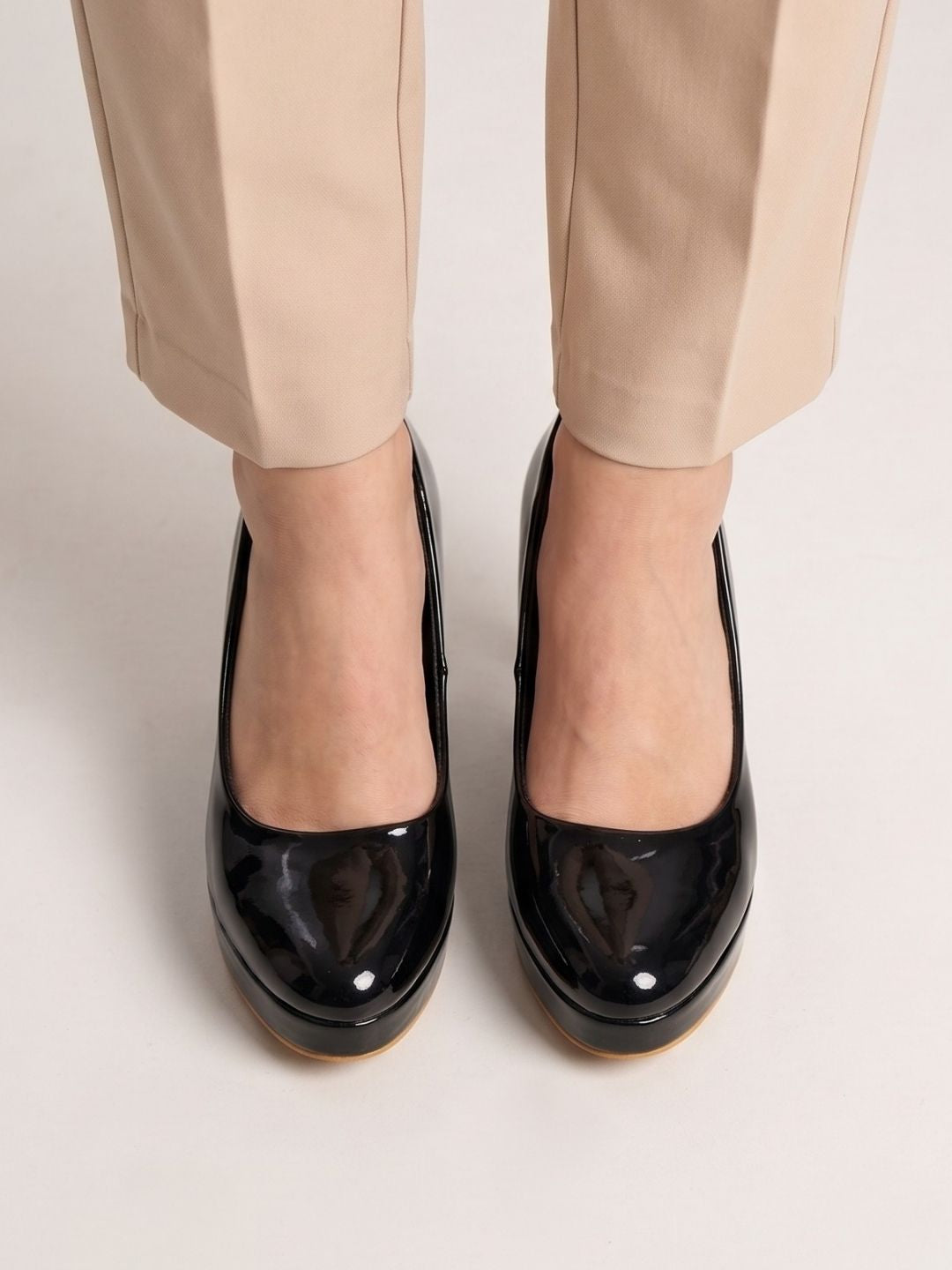 Black Classic heel