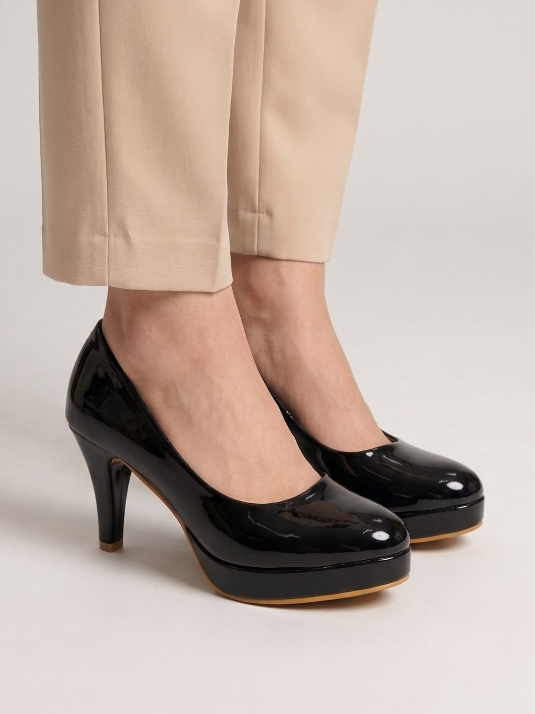 Black Classic heel