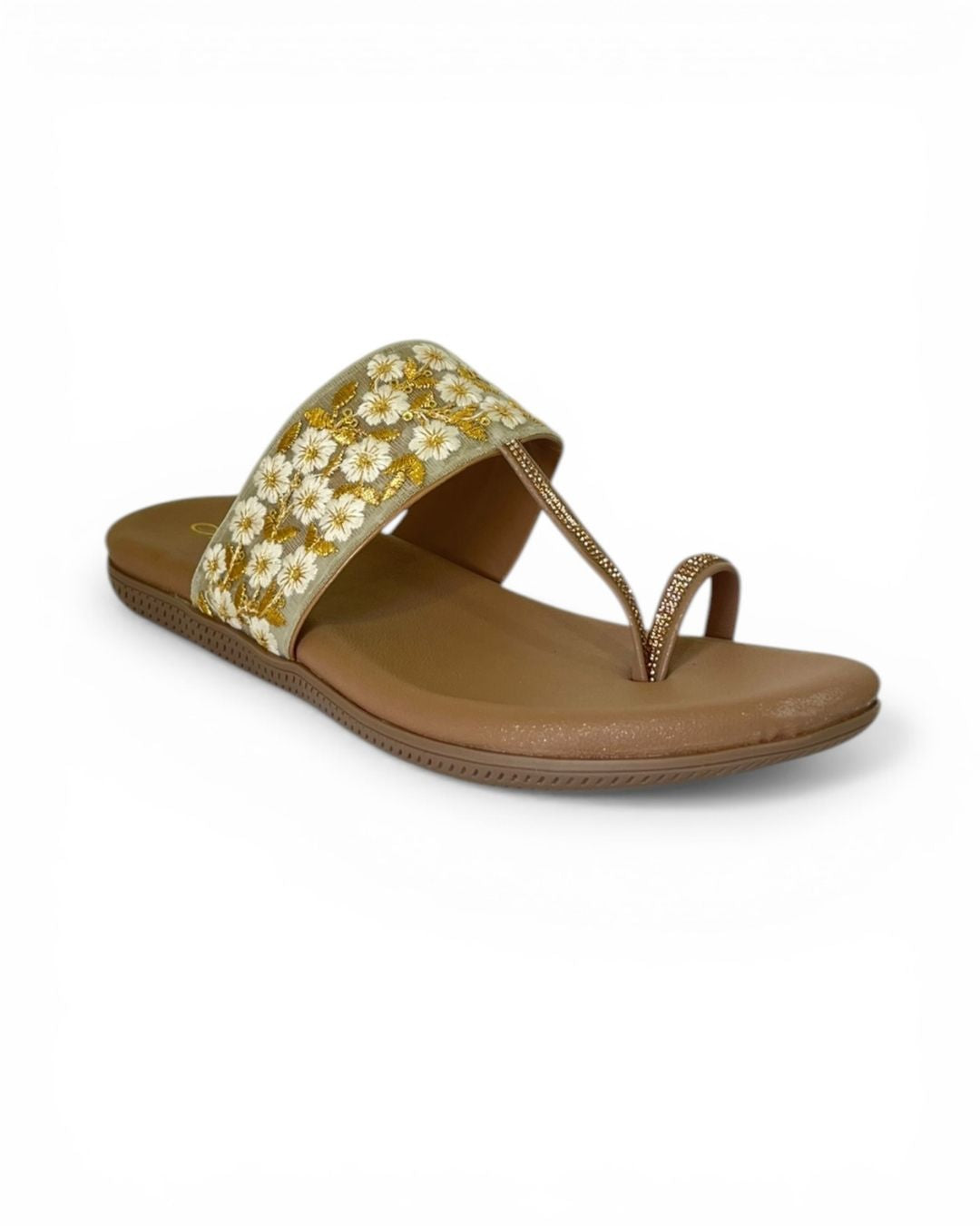 Beige ehnic comfort sandals