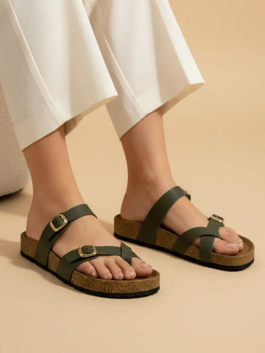 Women’s Toe Ring Sandals in Olive