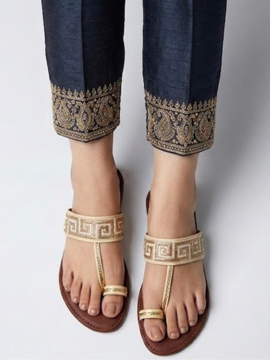 Beige Toe-ring Ethnic Flats