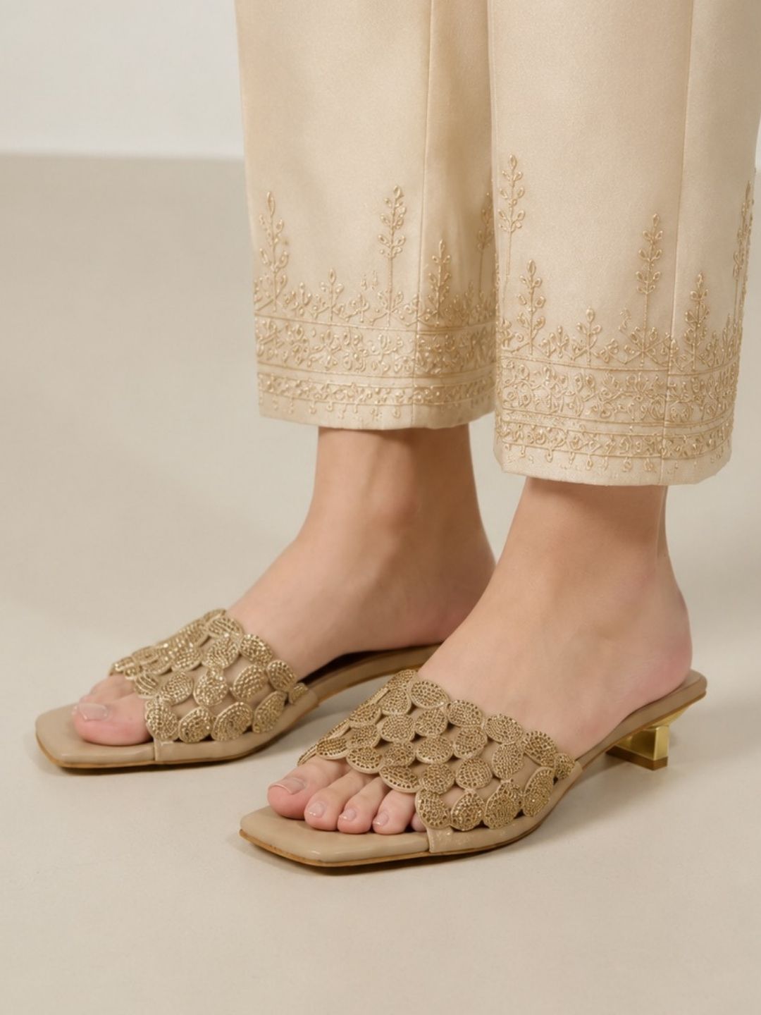 Beige Kitten heel