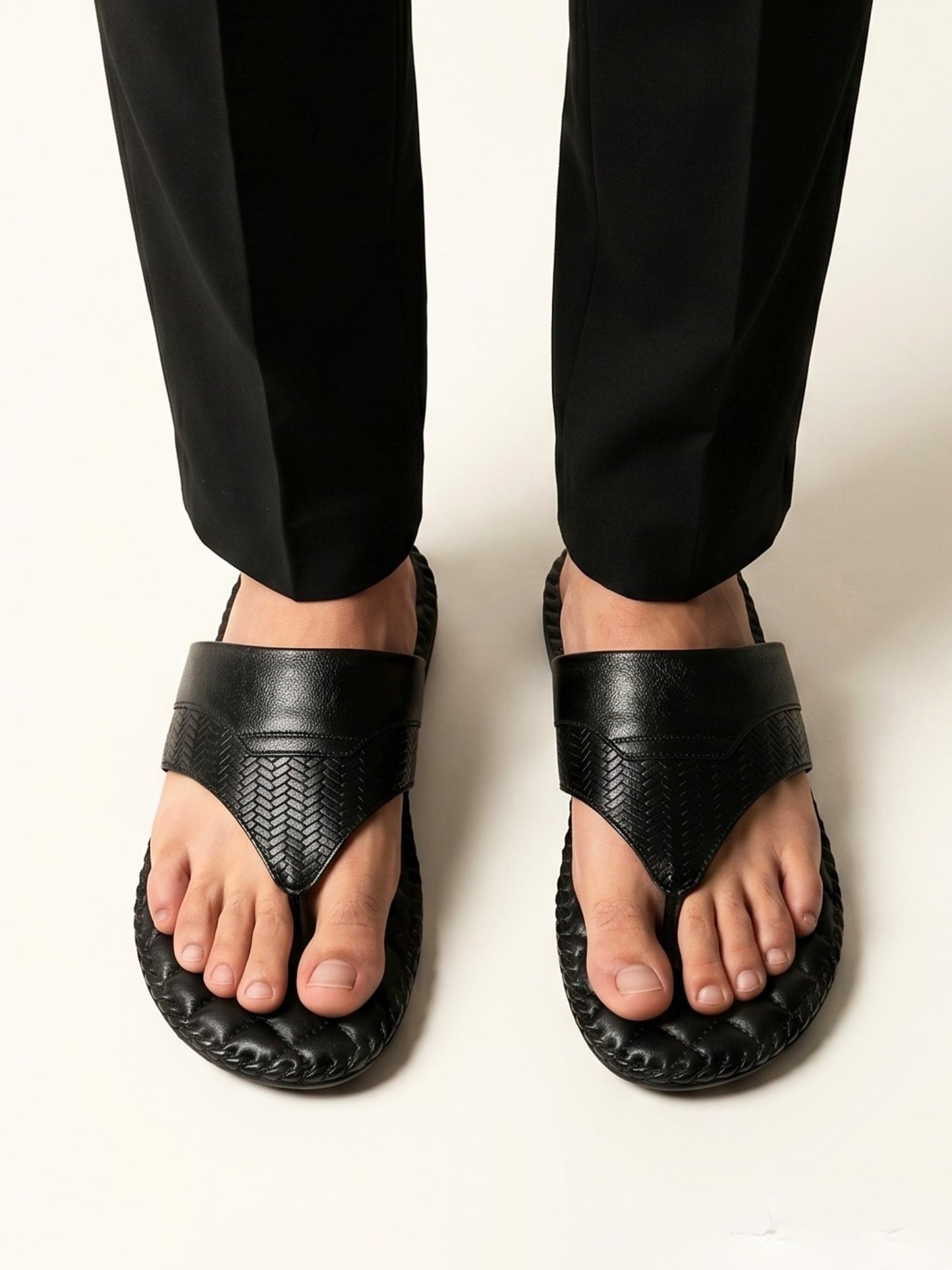 Men Thong-Strap Sandals