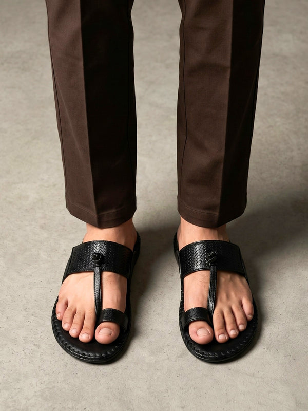 Men Toe-Loop Sandals