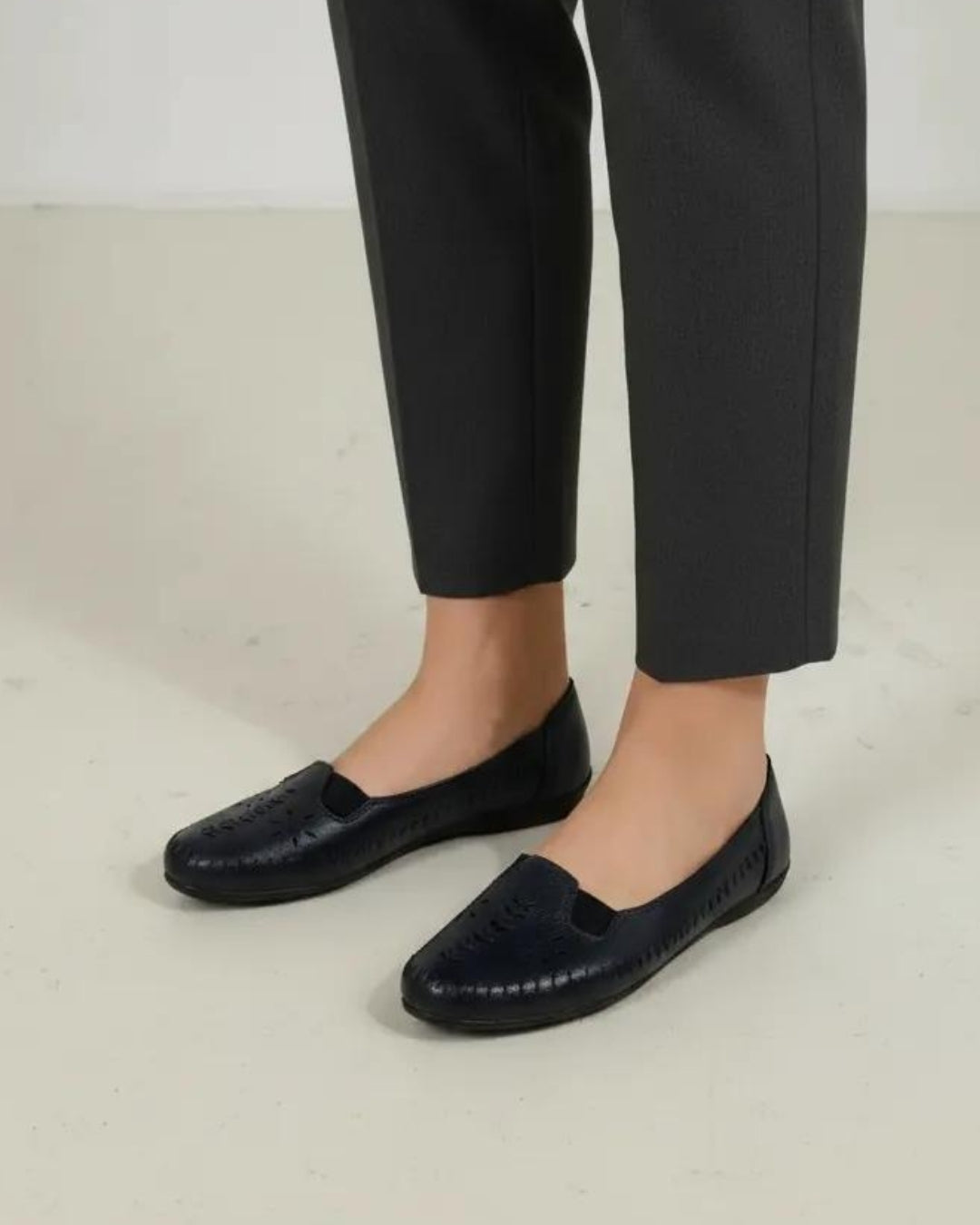 Women's Leather Bellies