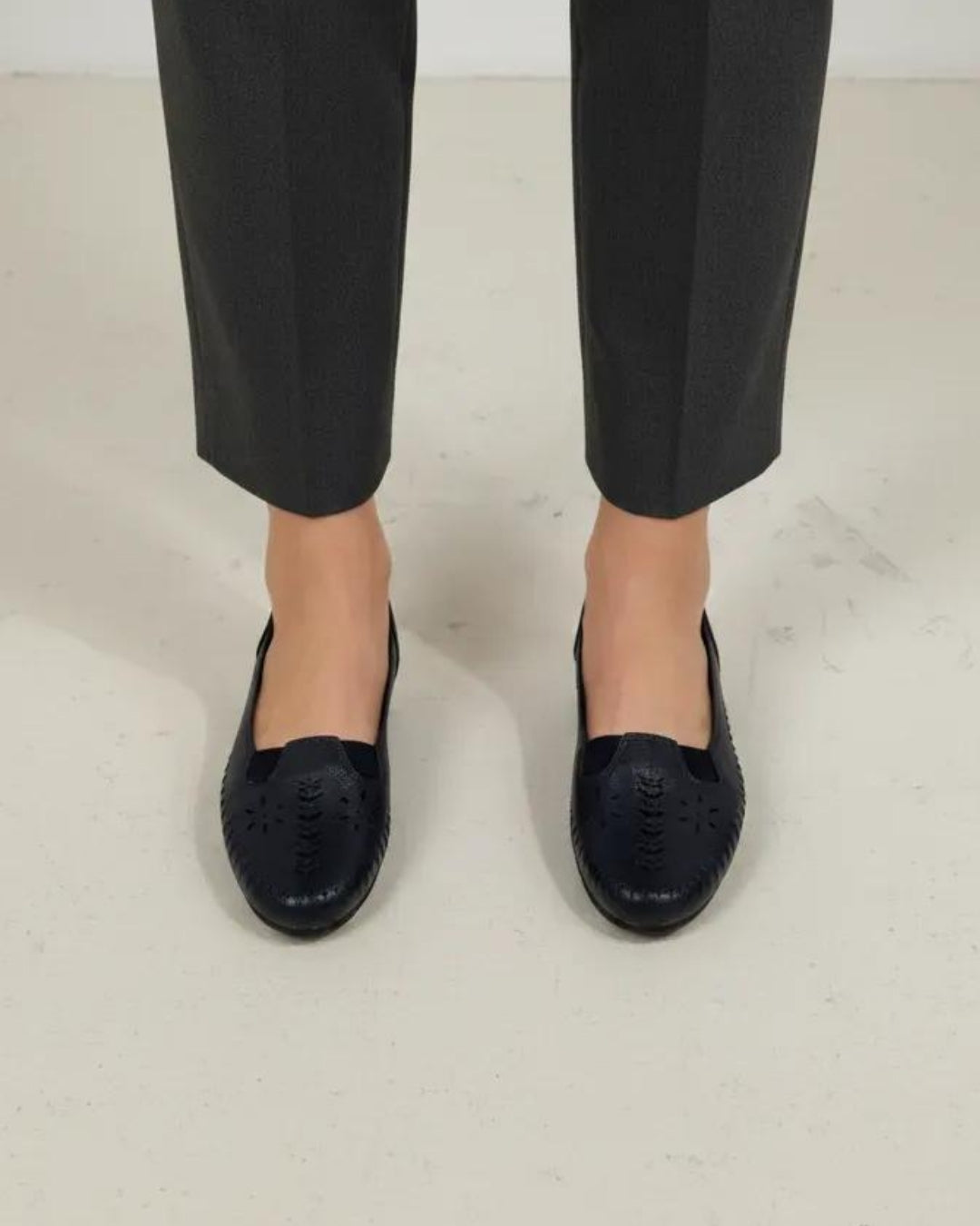 Women's Leather Bellies