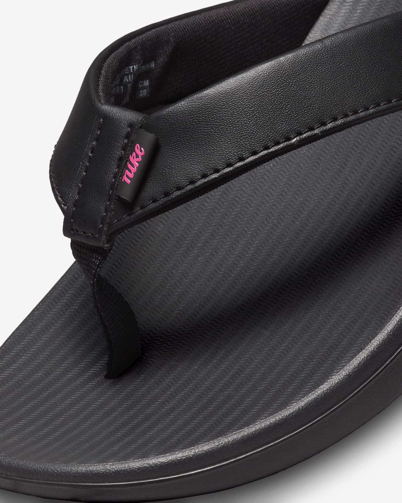 Nike bella kai store flip flop