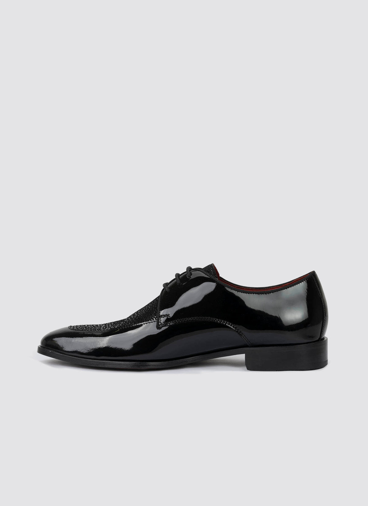 Language Chester Lace-ups - Black