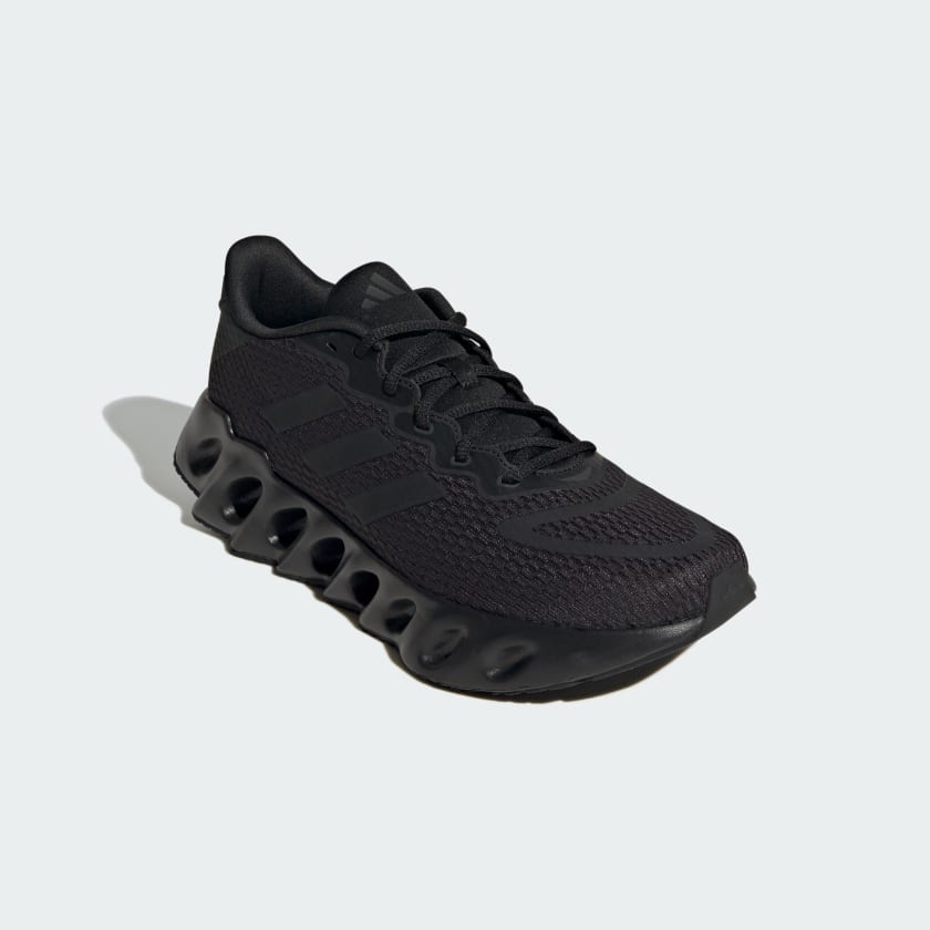 SWITCH RUN RUNNING SHOES