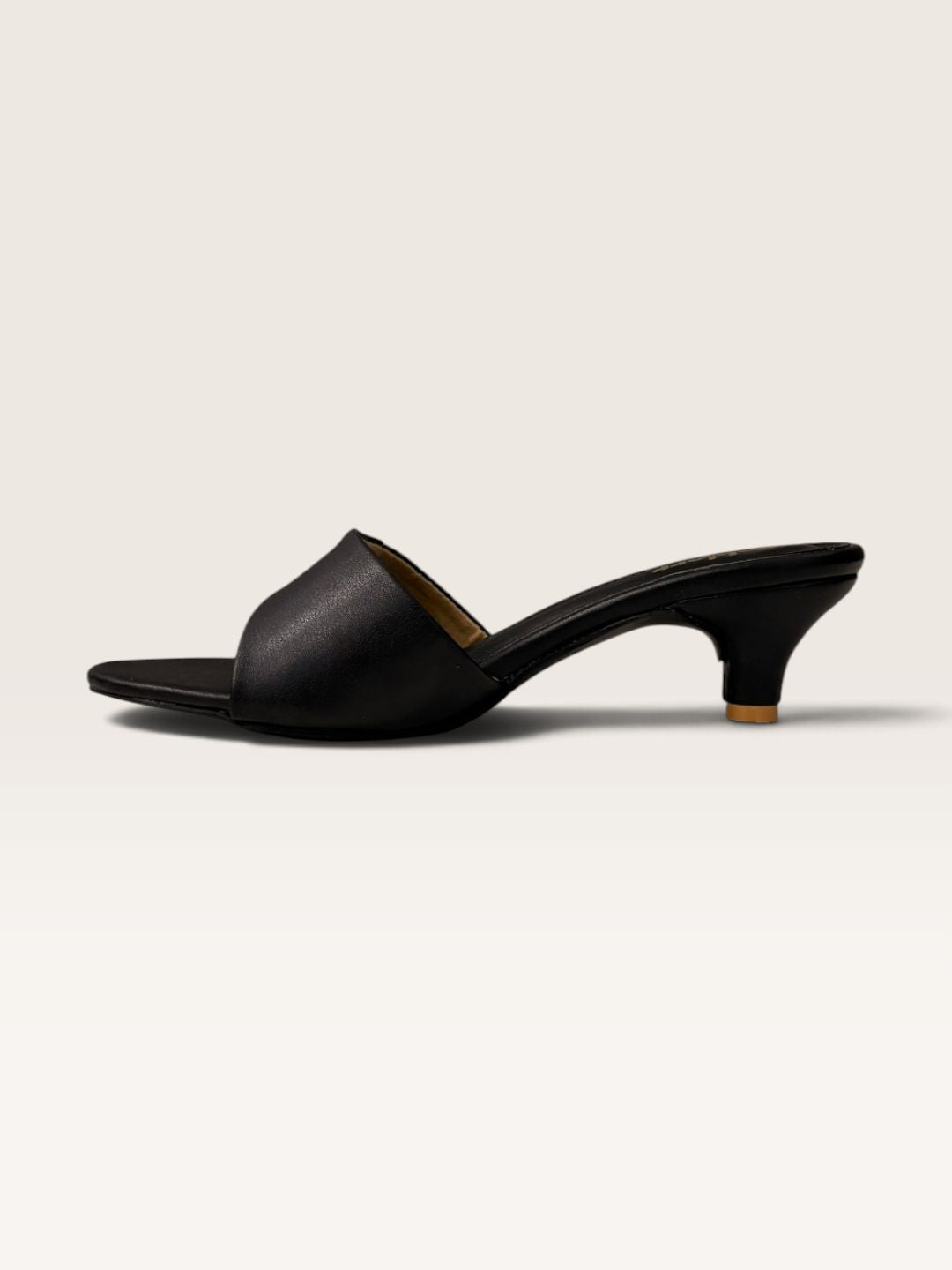 Womens Black Kitten Heels 3