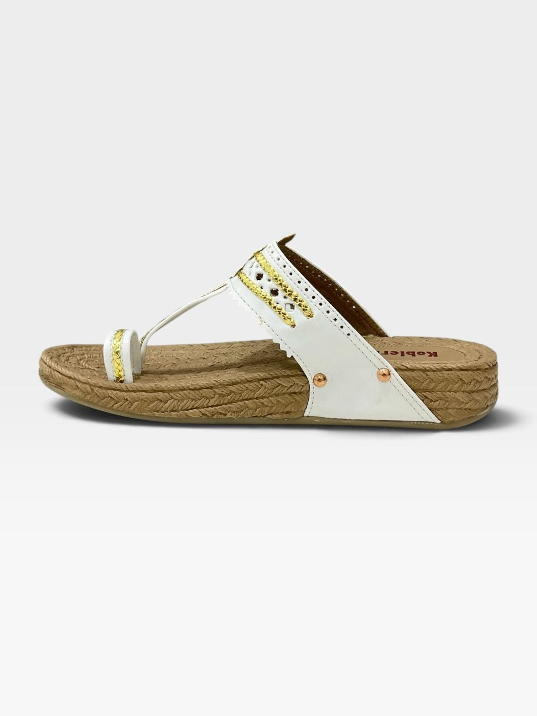 Women's White Kolhapuri Sandals 3