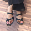 Women’s Toe Ring Sandals in Black